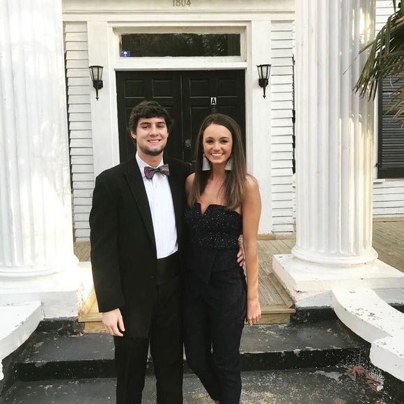 Meet your Posher, Bitzy - Picture 1 of 1